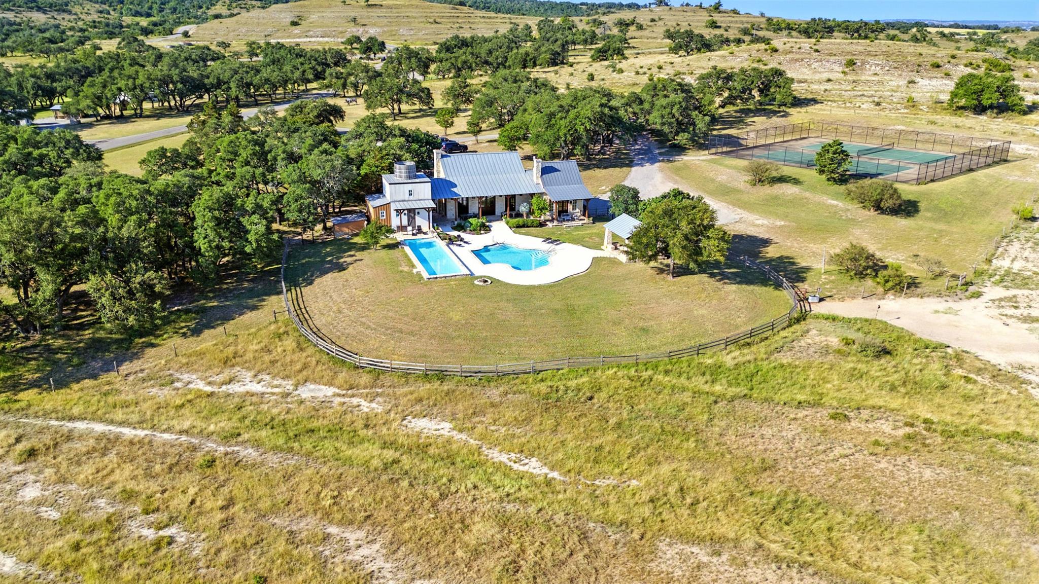 753 W Sunset Drive Johnson City TX 78636