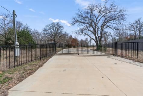 974 County Road 319 Rockdale TX 76567