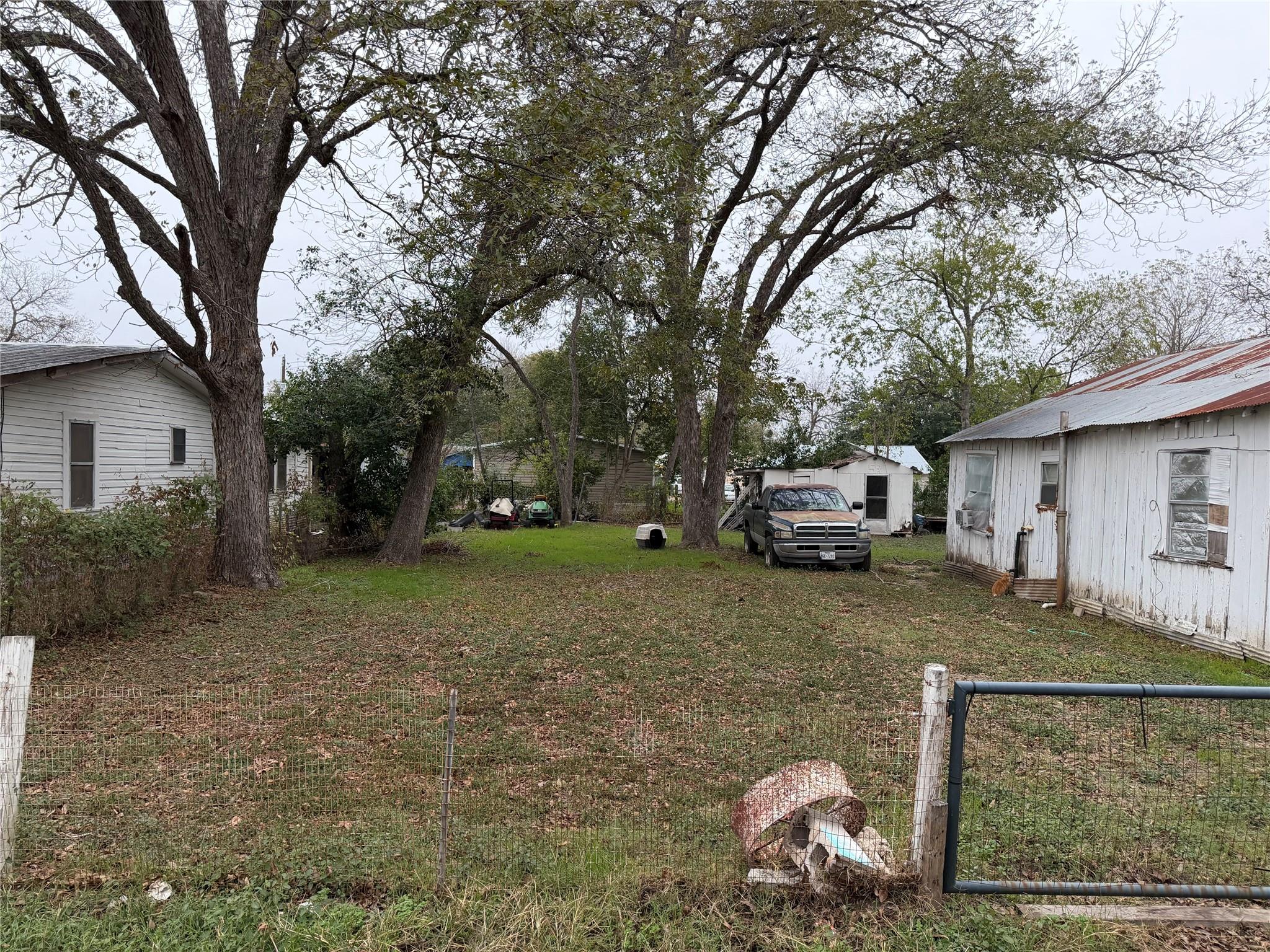 000 Persimmon Street Lockhart TX 78644
