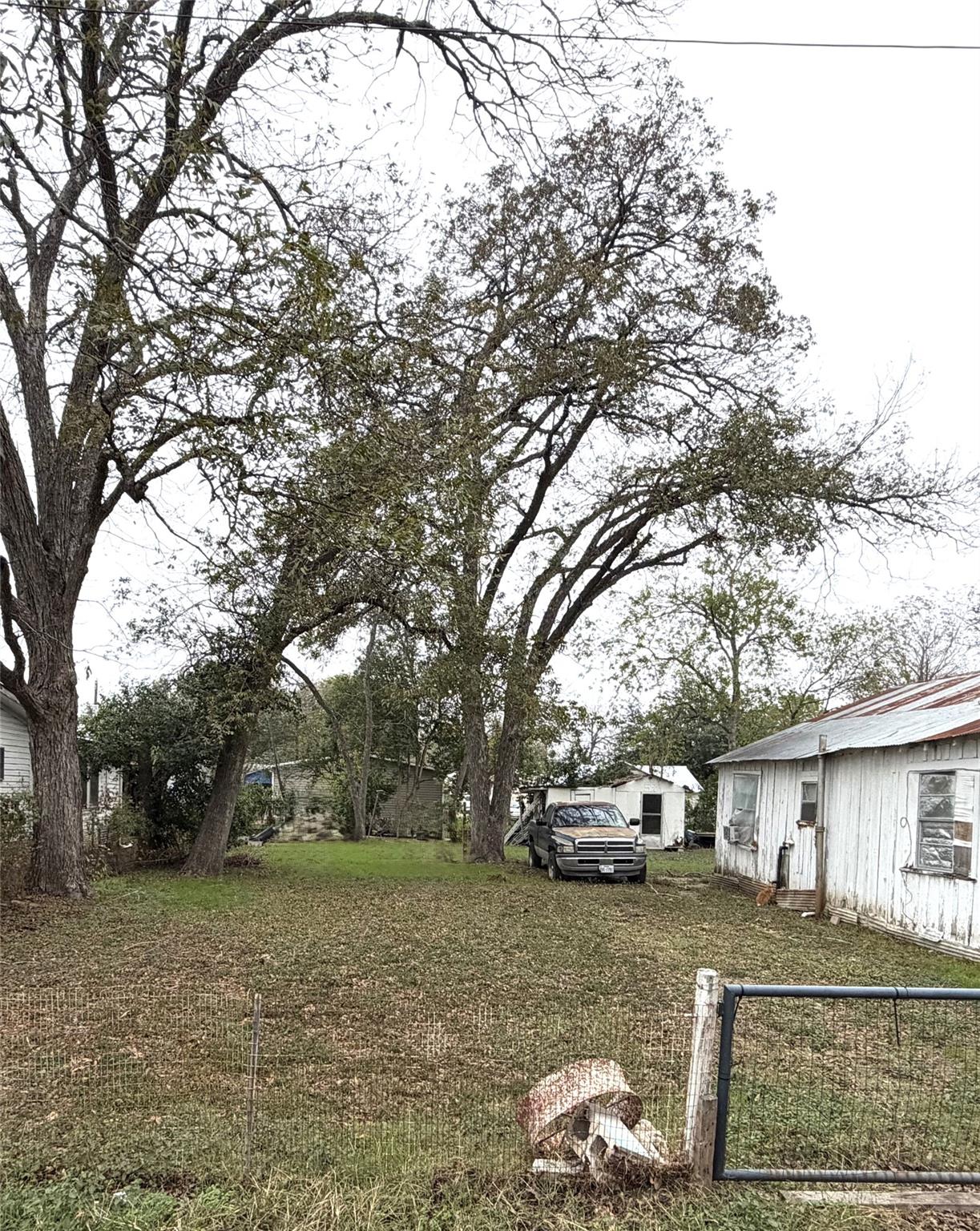 000 Persimmon Street Lockhart TX 78644