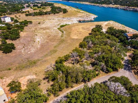 1303 Robin Trail Lago Vista TX 78645
