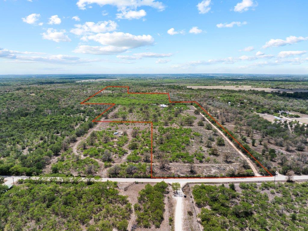 2124 Bugtussle Lane Luling TX 78648