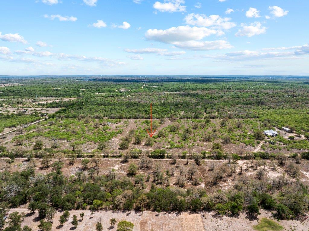 2124 Bugtussle Lane Luling TX 78648