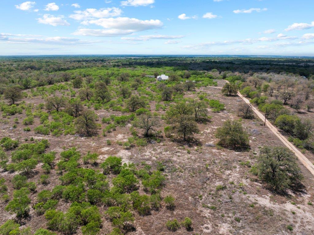 2124 Bugtussle Lane Luling TX 78648