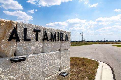 224 Altamira Avenue Elgin TX 78621
