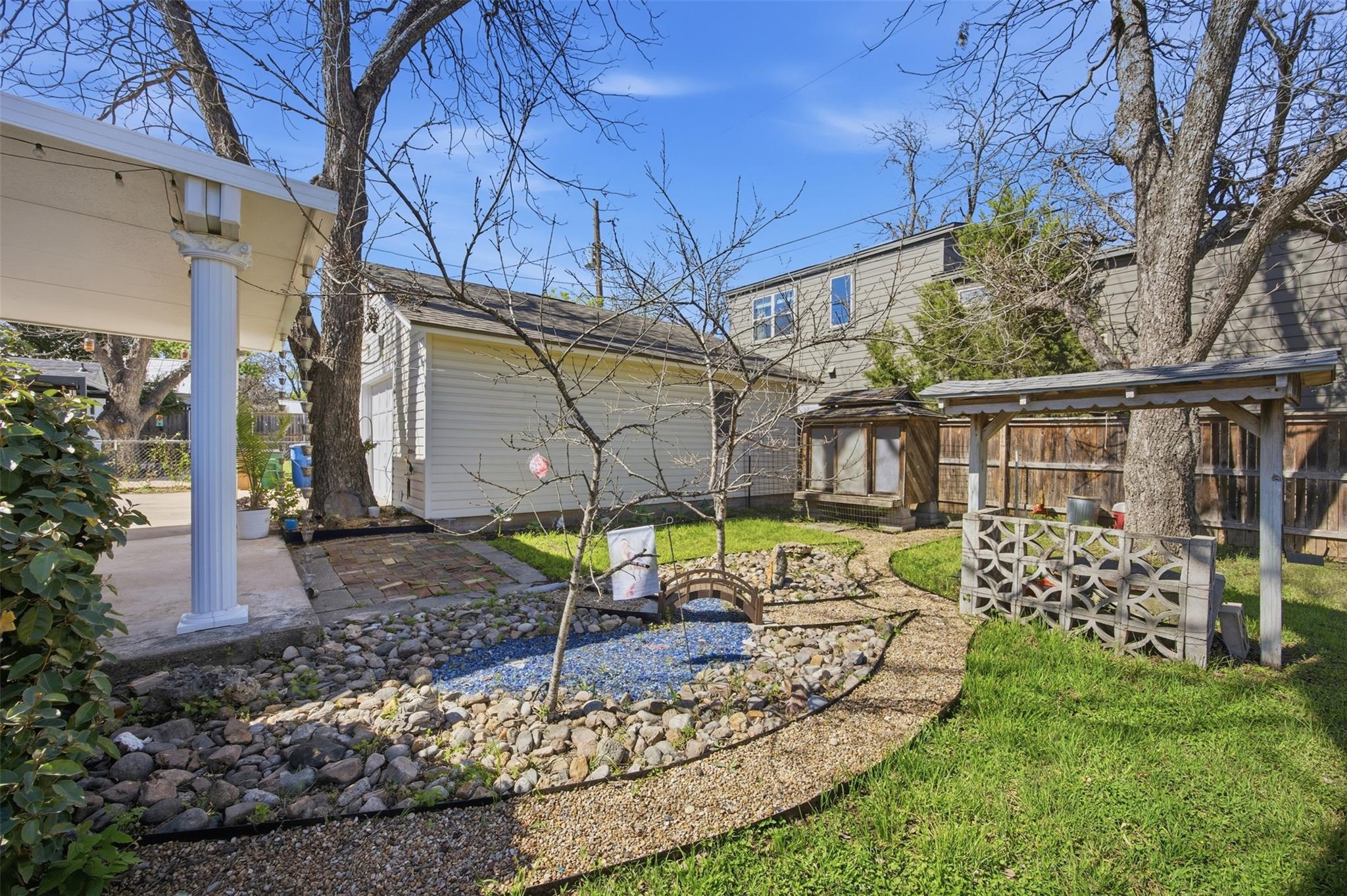 1030 E 44th Street Austin TX 78751