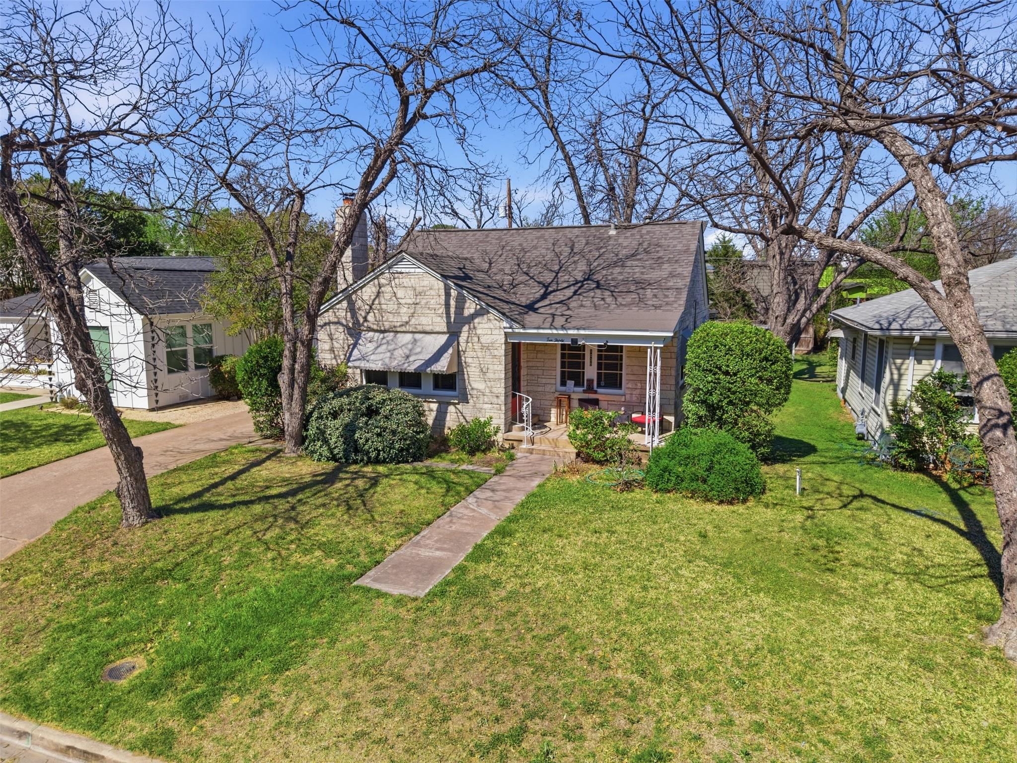 1030 E 44th Street Austin TX 78751