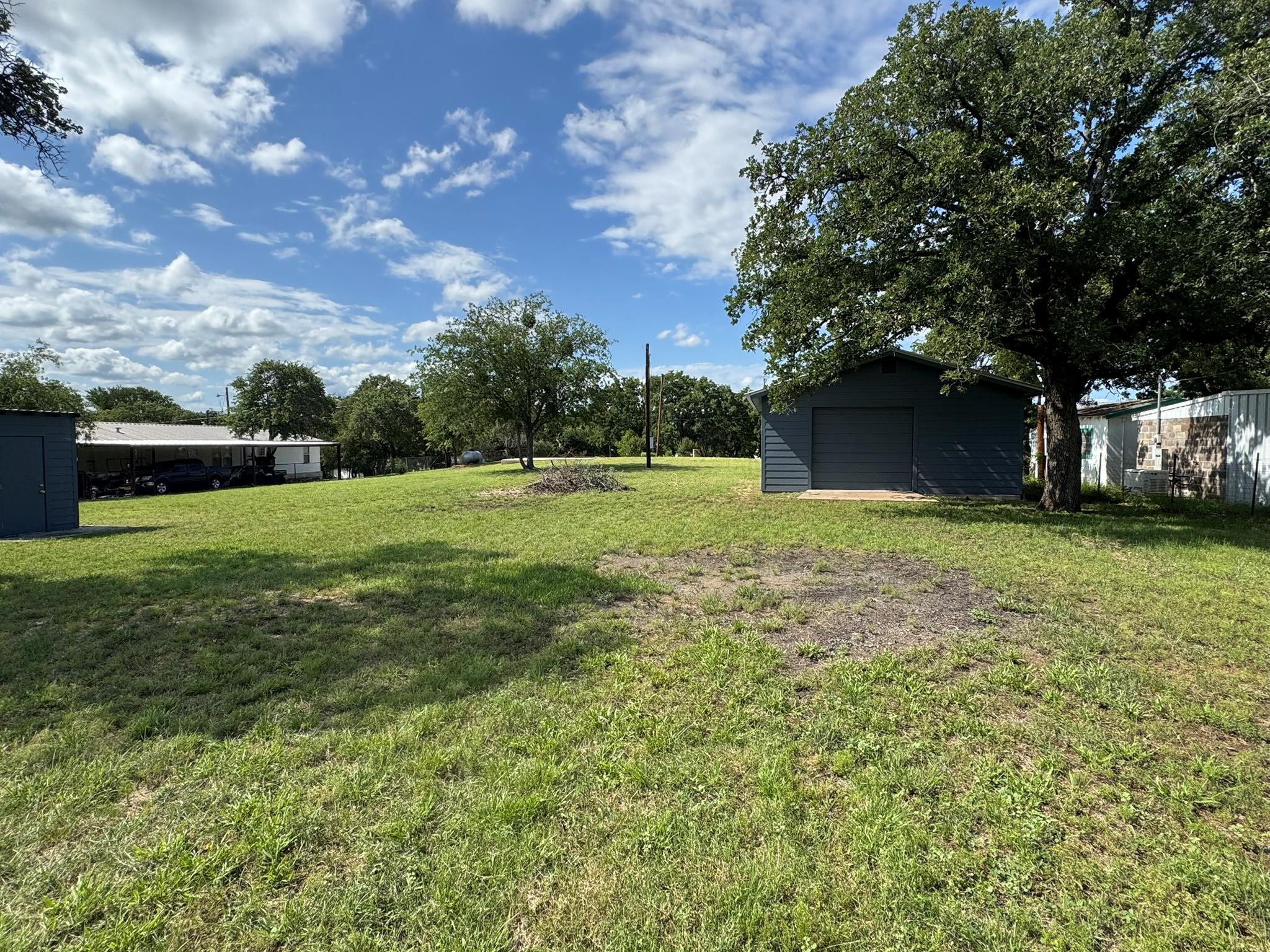 670 Beaver Street Tow TX 78672
