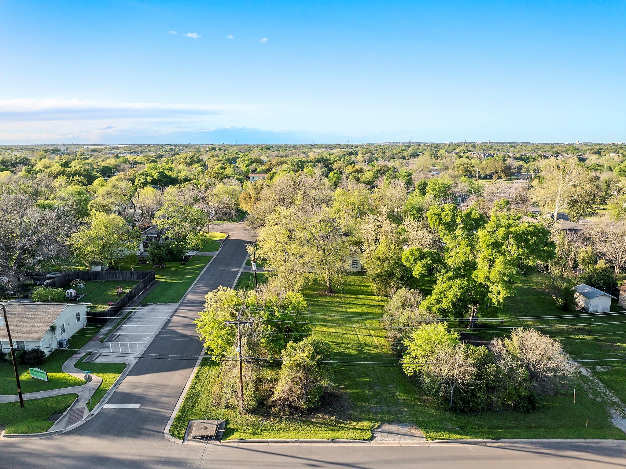 402 E Liberty Avenue Round Rock TX 78664