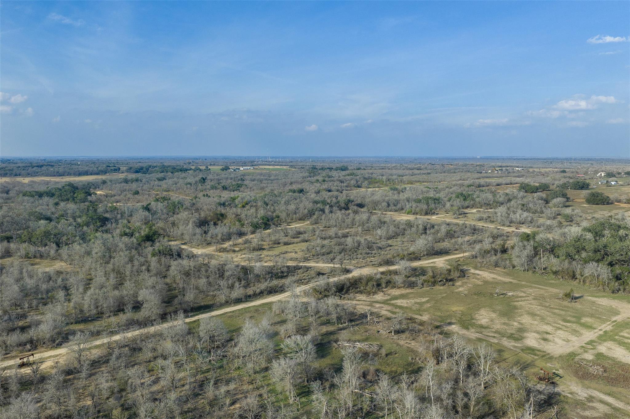 1144 Treetop Lane Luling TX 78648