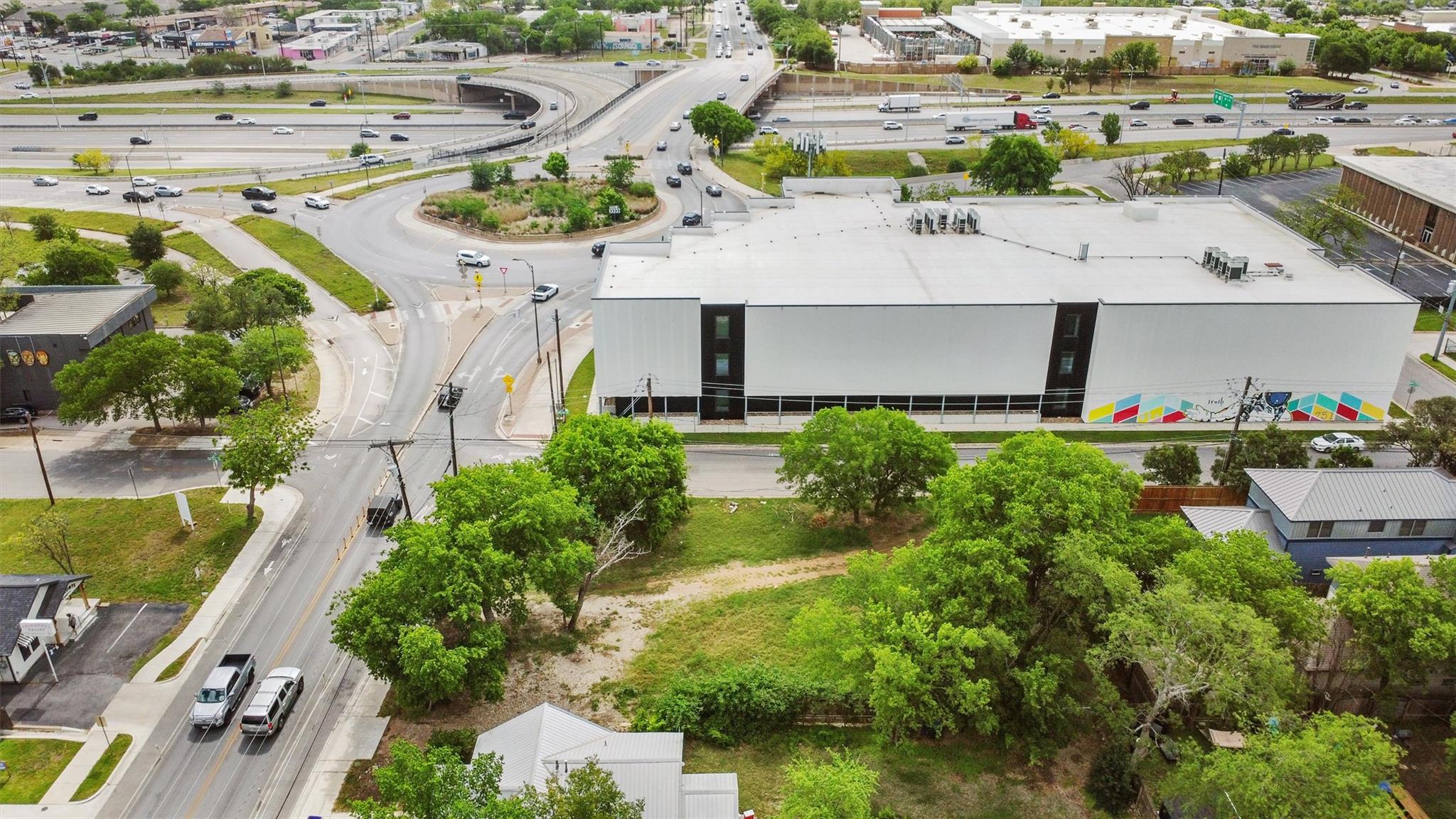 945 E 51st Street Austin TX 78751