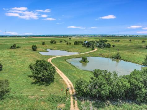 16421 Tx-95 Highway Coupland TX 78615