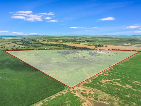 16421 Tx-95 Highway Coupland TX 78615
