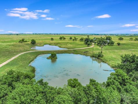 16421 Tx-95 Highway Coupland TX 78615
