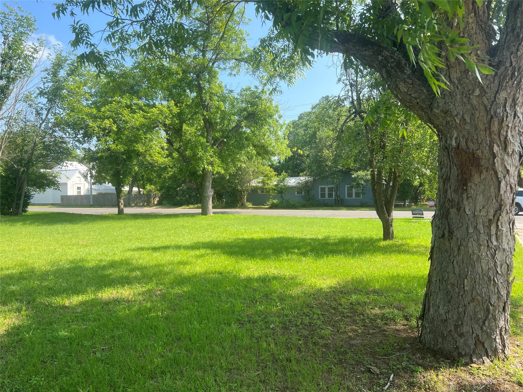 300 Turney Street Smithville TX 78957