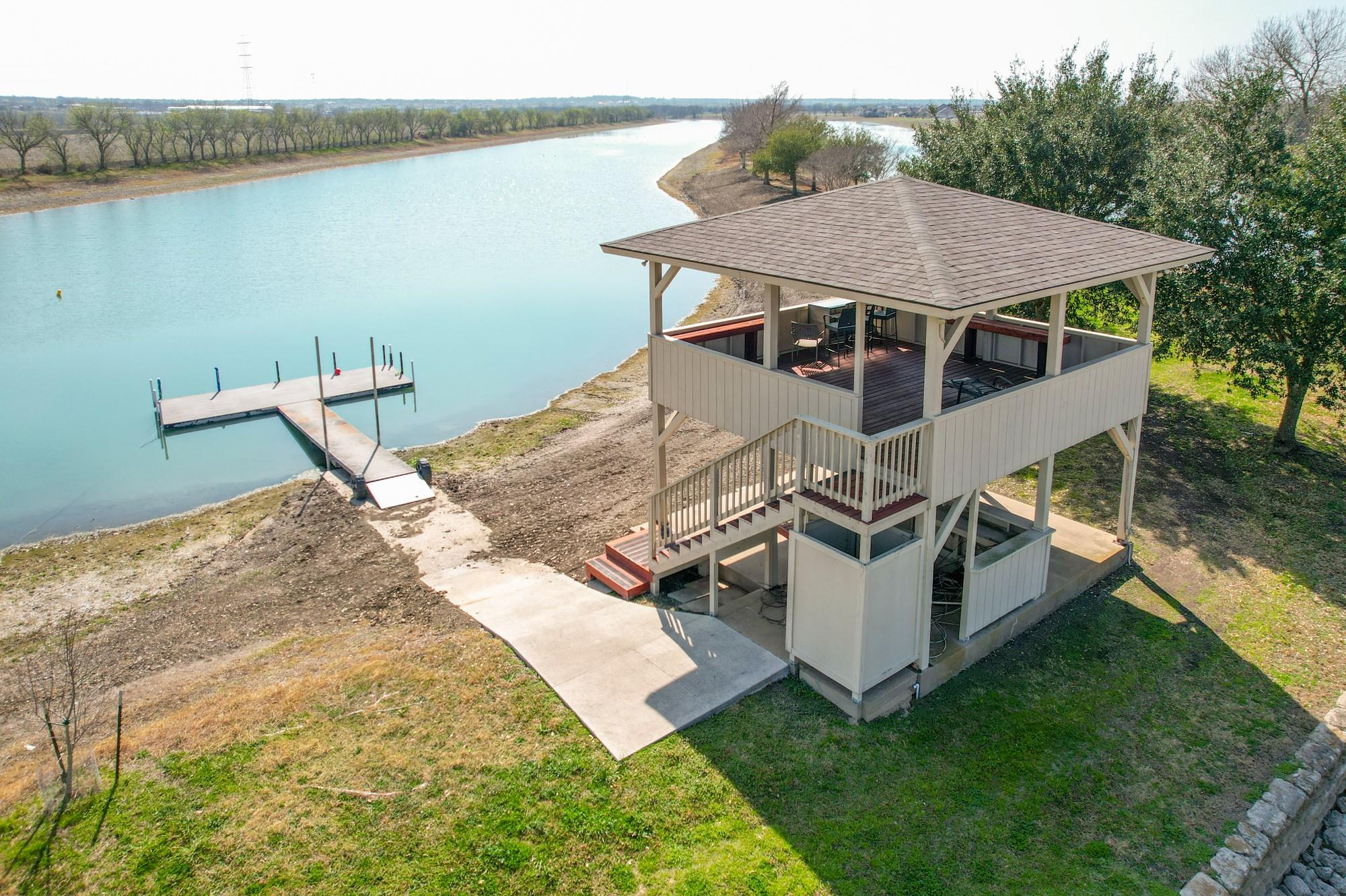 10700 Aqualux Cove Buda TX 78610