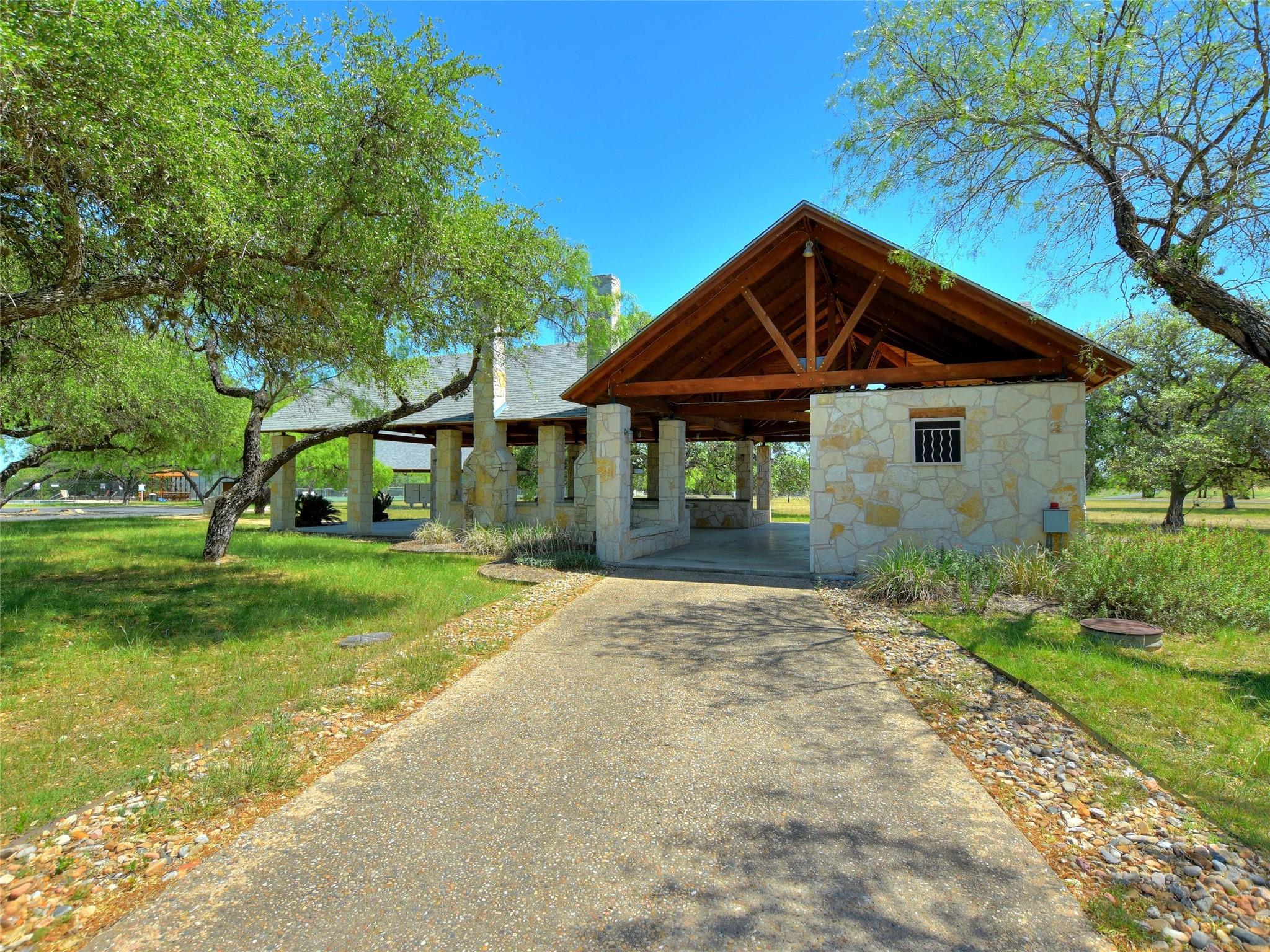 119 Bedford Drive Spicewood TX 78669