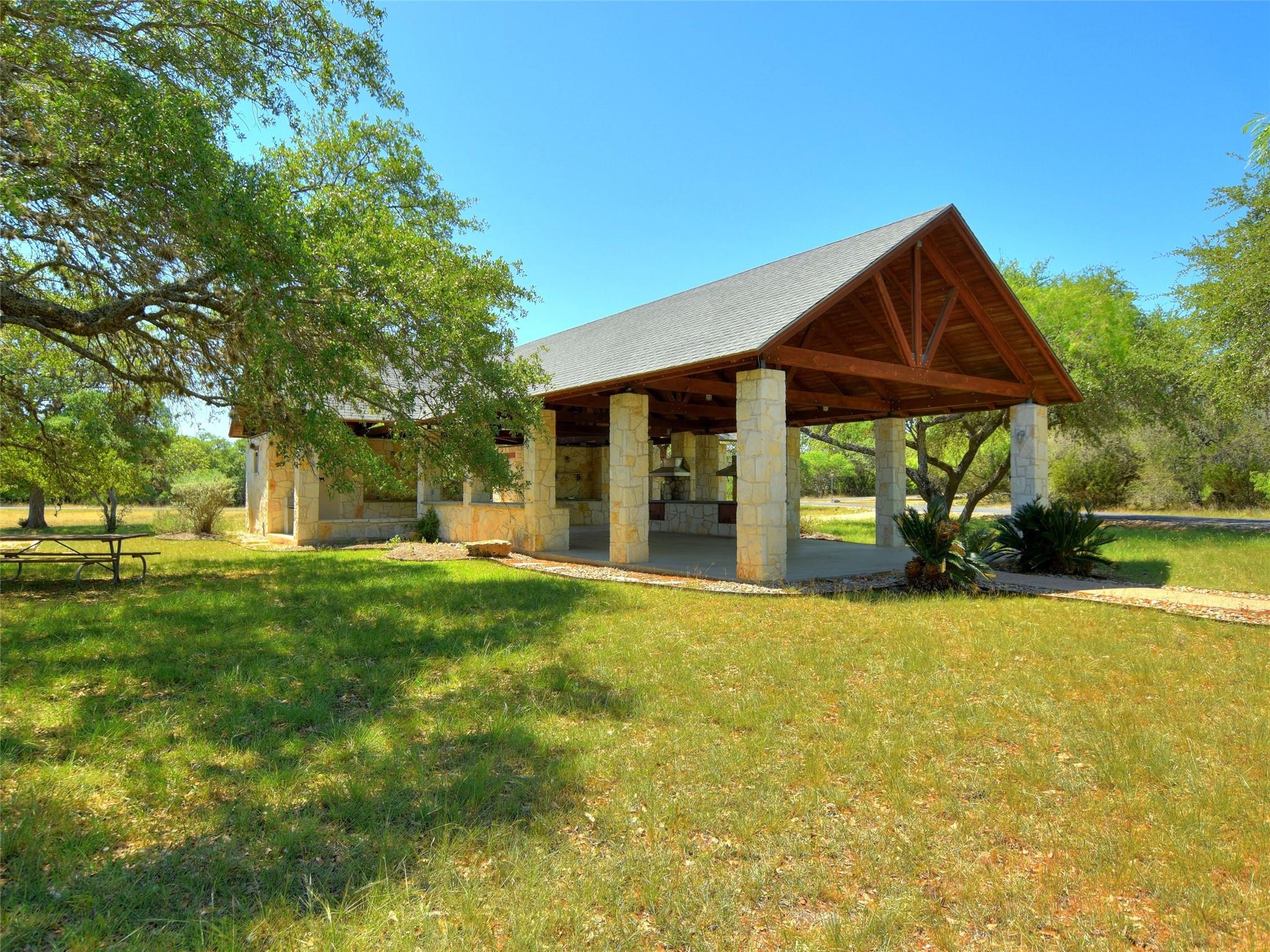119 Bedford Drive Spicewood TX 78669