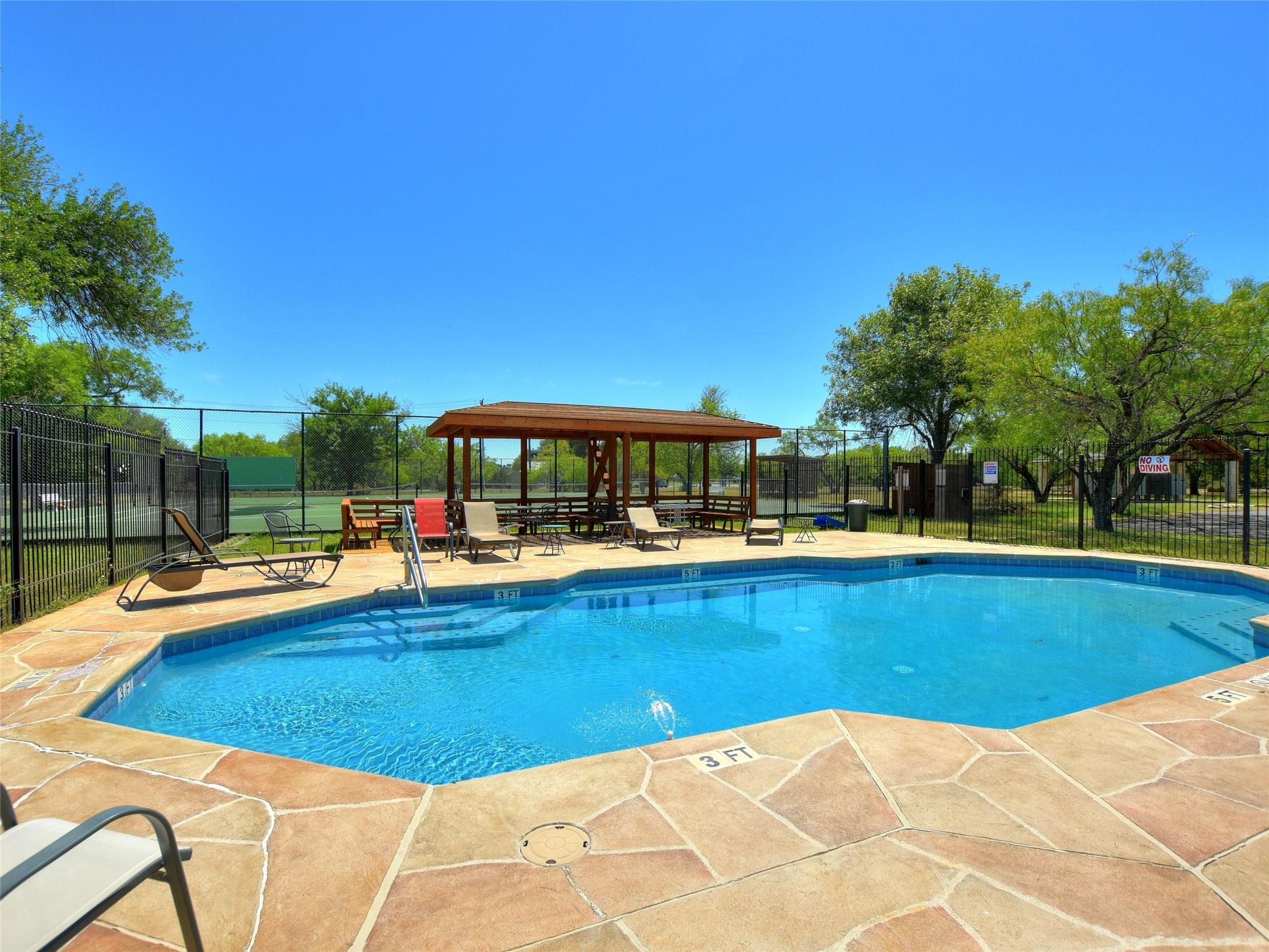 119 Bedford Drive Spicewood TX 78669
