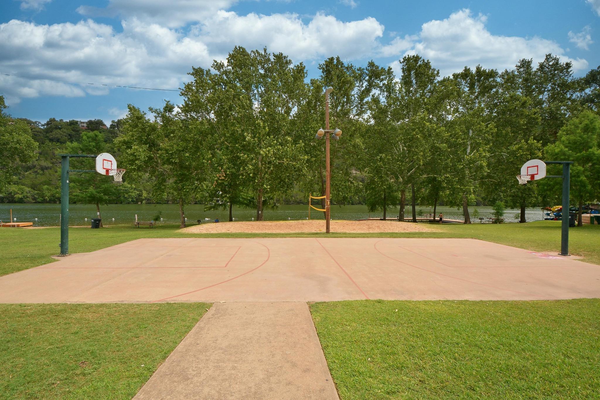1707 Lipan Trail Austin TX 78733
