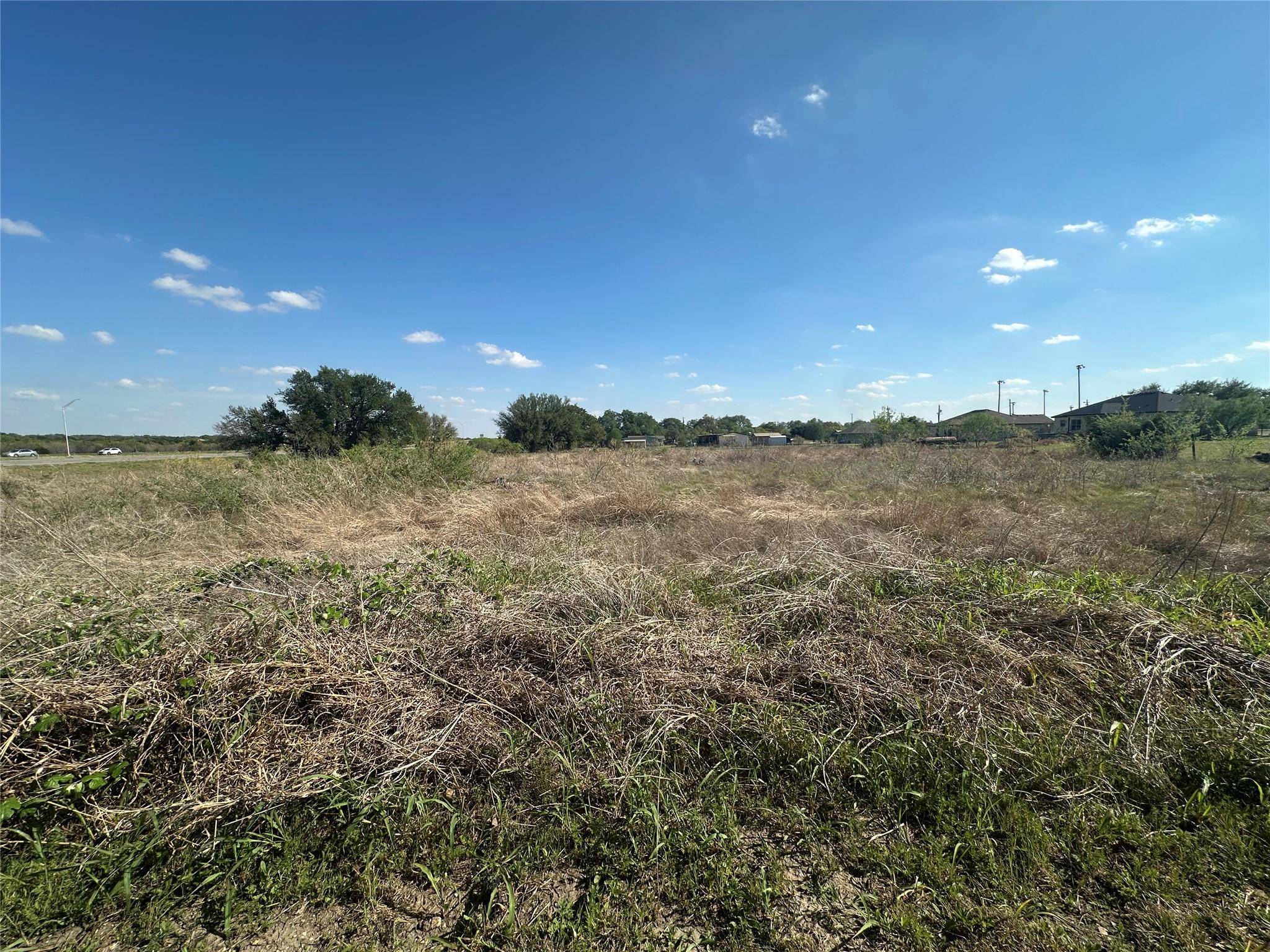 320 & 330 E Tomlinson Street Florence TX 76527