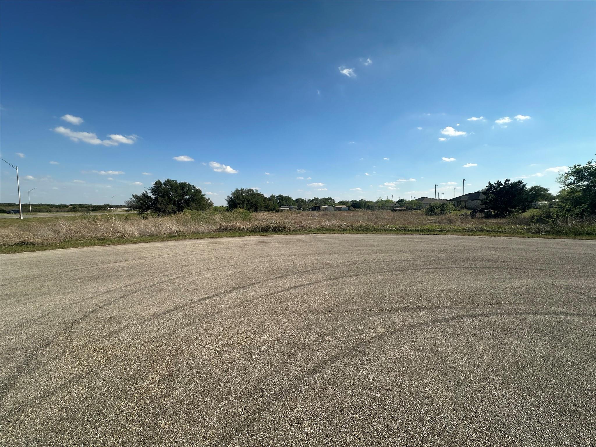 320 & 330 E Tomlinson Street Florence TX 76527