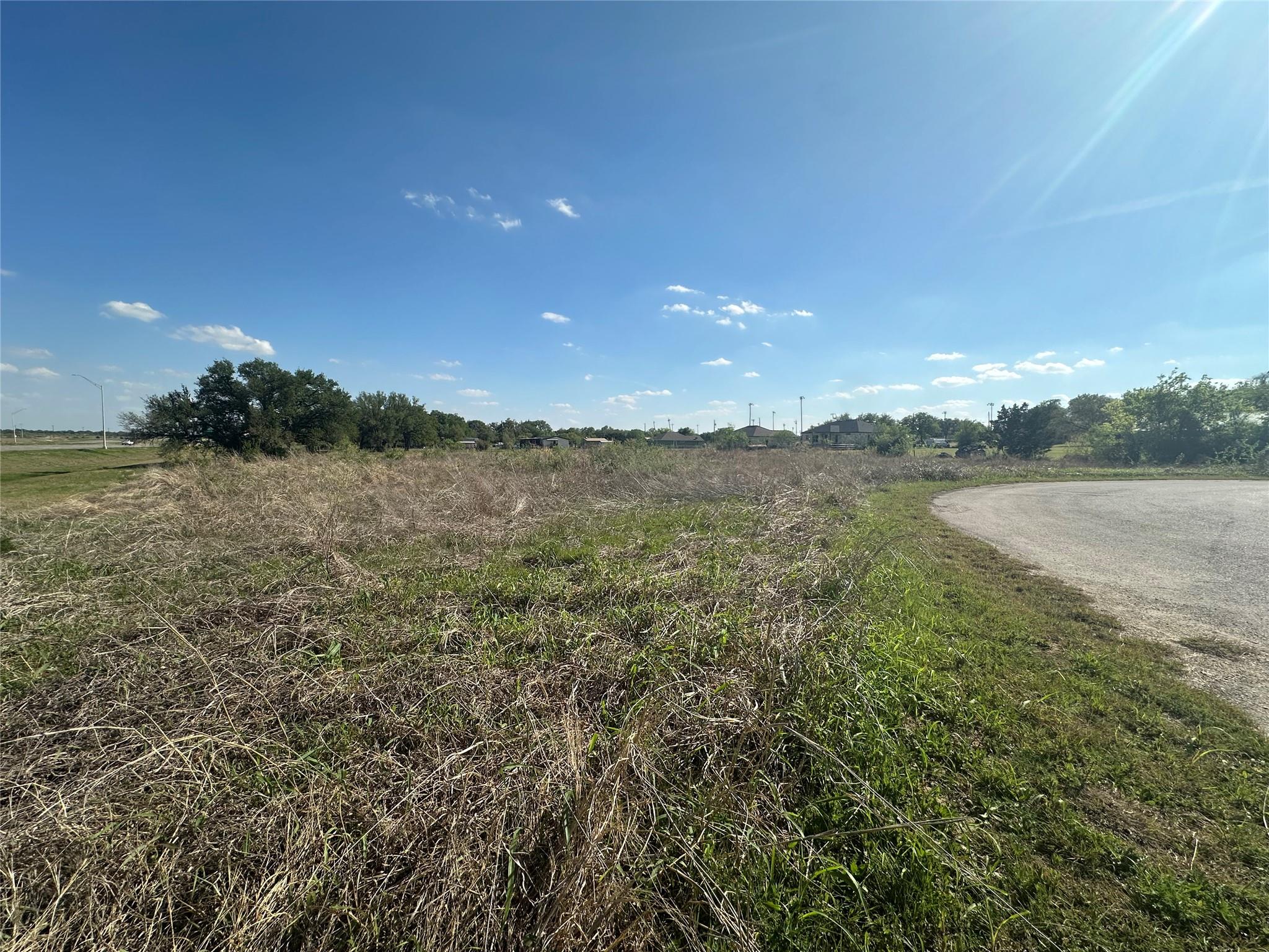 320 & 330 E Tomlinson Street Florence TX 76527