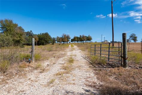 2364 Westwood Road Lockhart TX 78644
