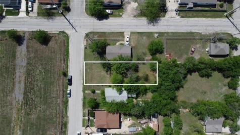 408 Symes Street Taylor TX 76574