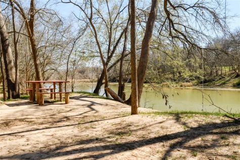 236 Iva Lane Bastrop TX 78602
