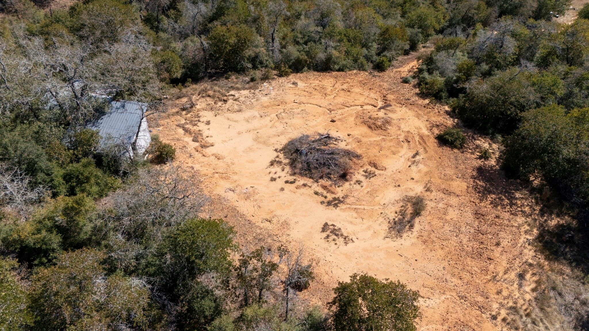 3115 Chuckwagon Road Luling TX 78648
