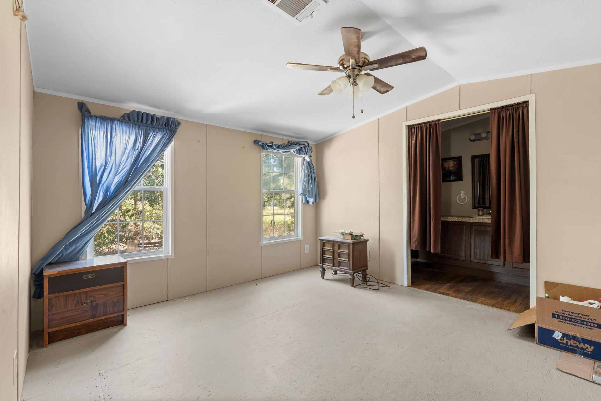 3115 Chuckwagon Road Luling TX 78648