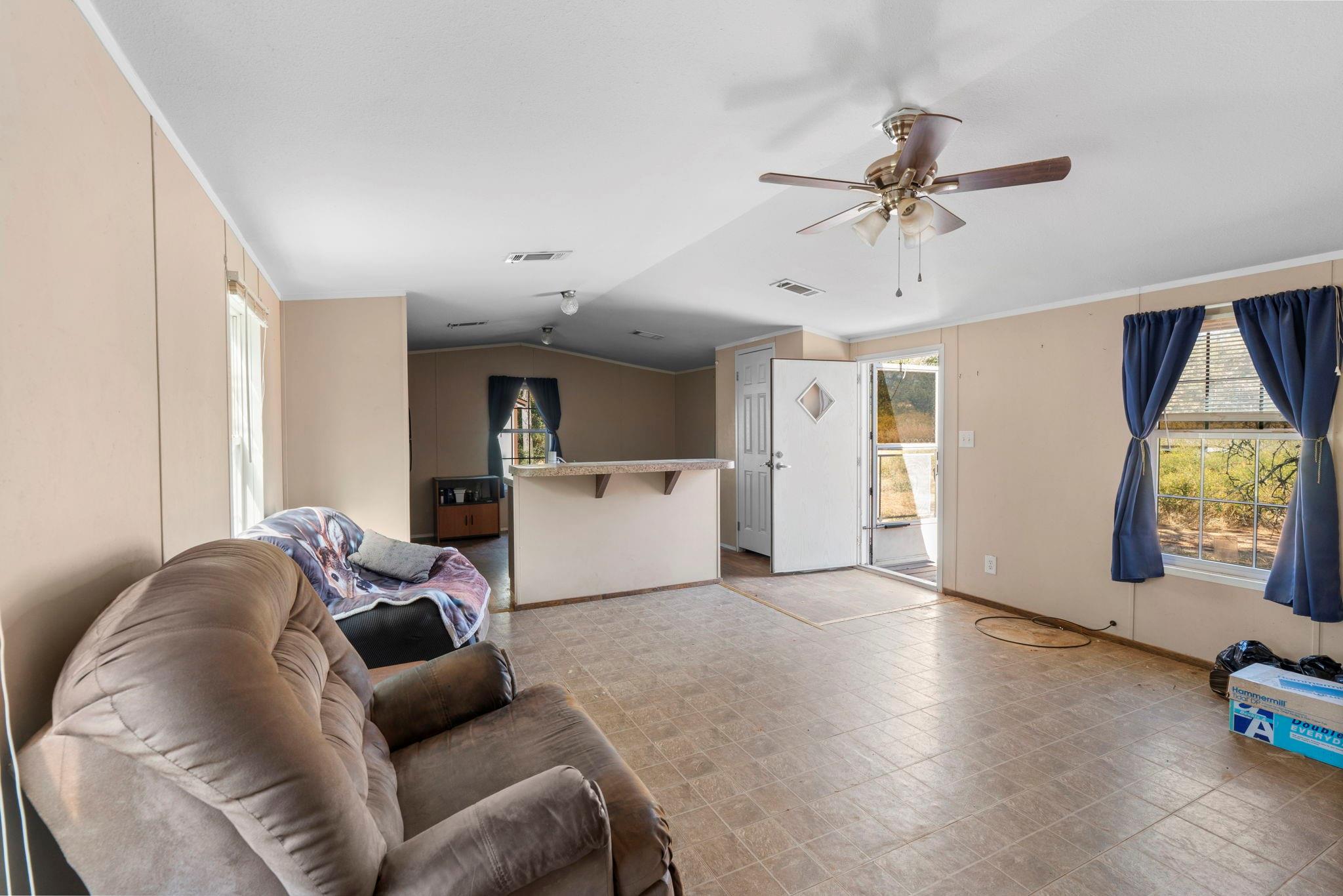 3115 Chuckwagon Road Luling TX 78648