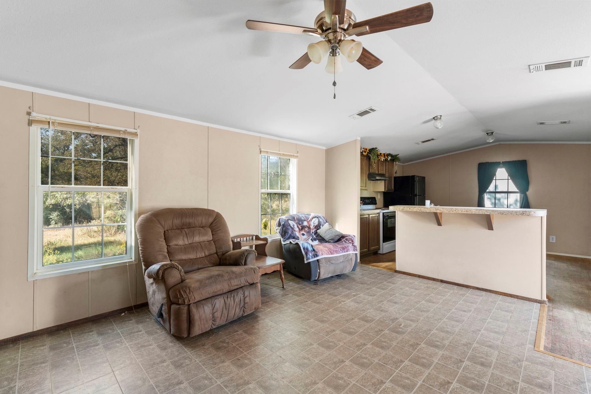 3115 Chuckwagon Road Luling TX 78648