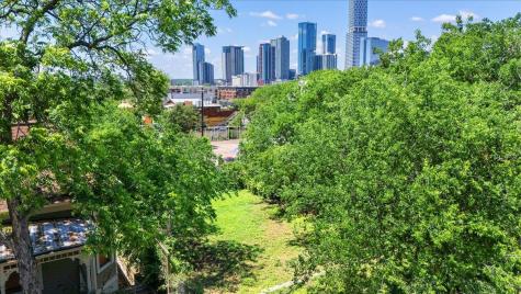 1205 E 8th Street Austin TX 78702