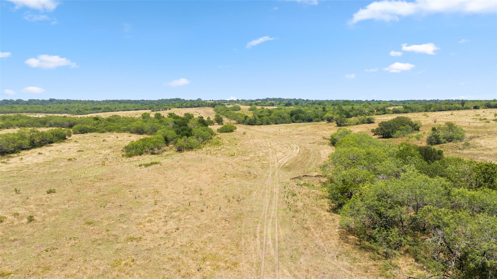 6035 State Park Road Lockhart TX 78644