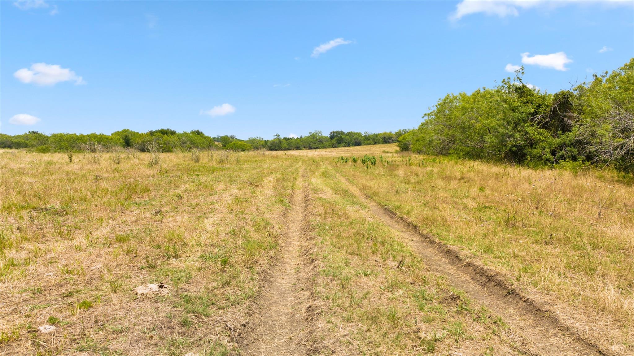 6035 State Park Road Lockhart TX 78644