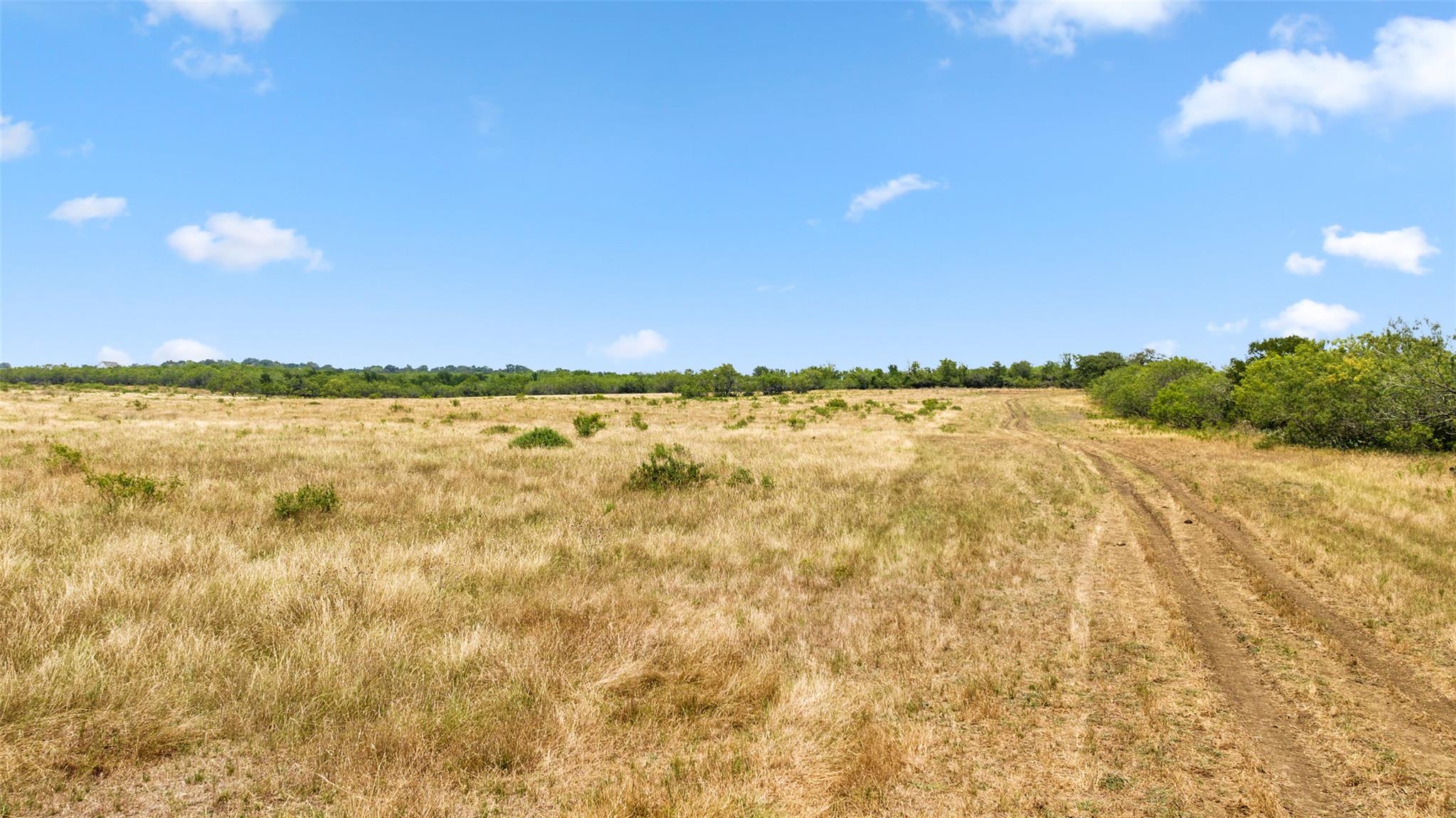 6035 State Park Road Lockhart TX 78644