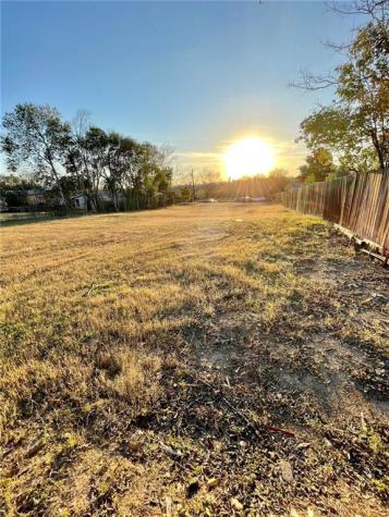 2009 Greenwood Avenue Austin TX 78723