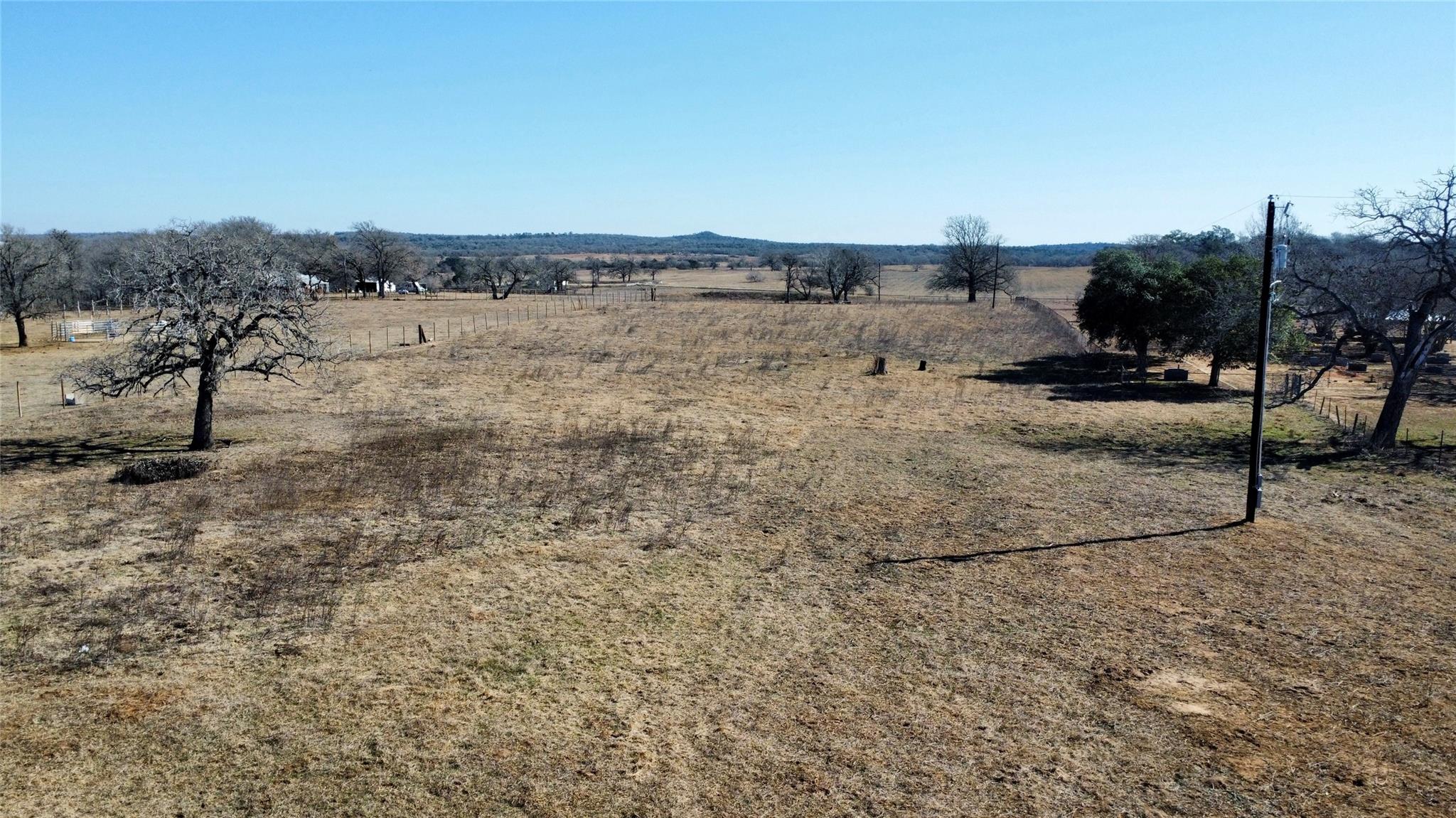 5633 Tenney Creek Road Luling TX 78648
