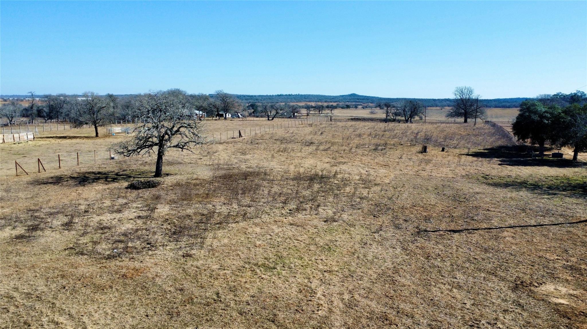 5633 Tenney Creek Road Luling TX 78648