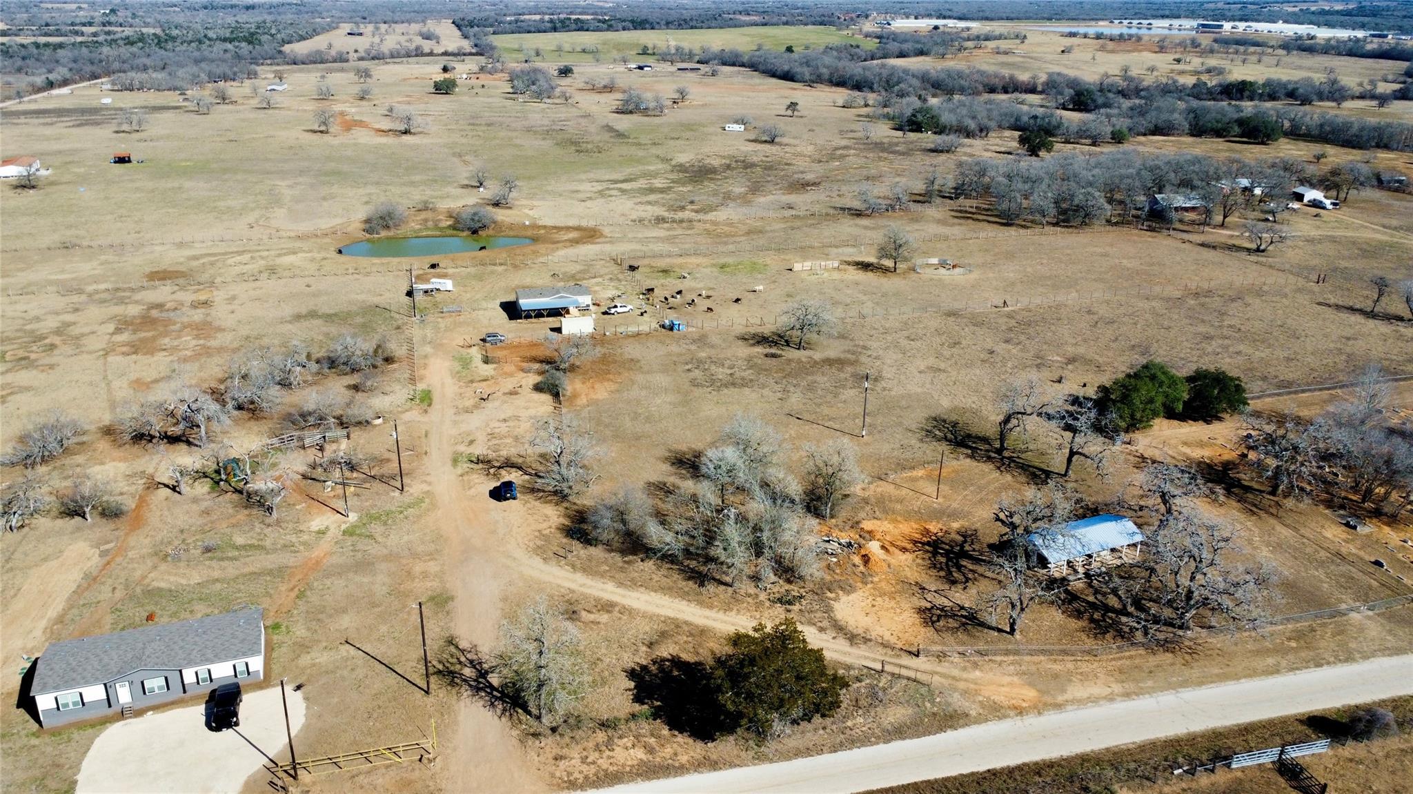 5633 Tenney Creek Road Luling TX 78648