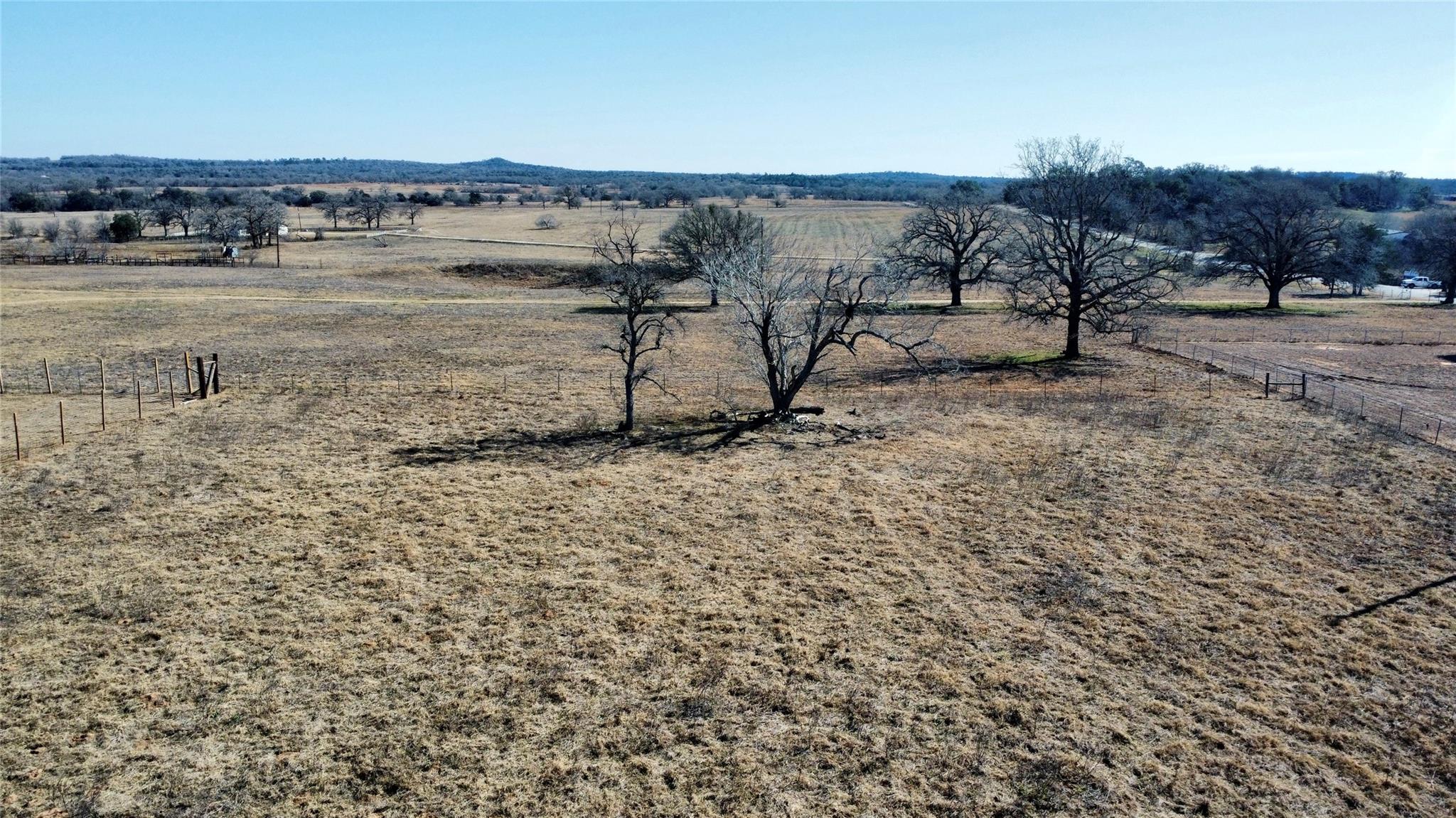 5633 Tenney Creek Road Luling TX 78648
