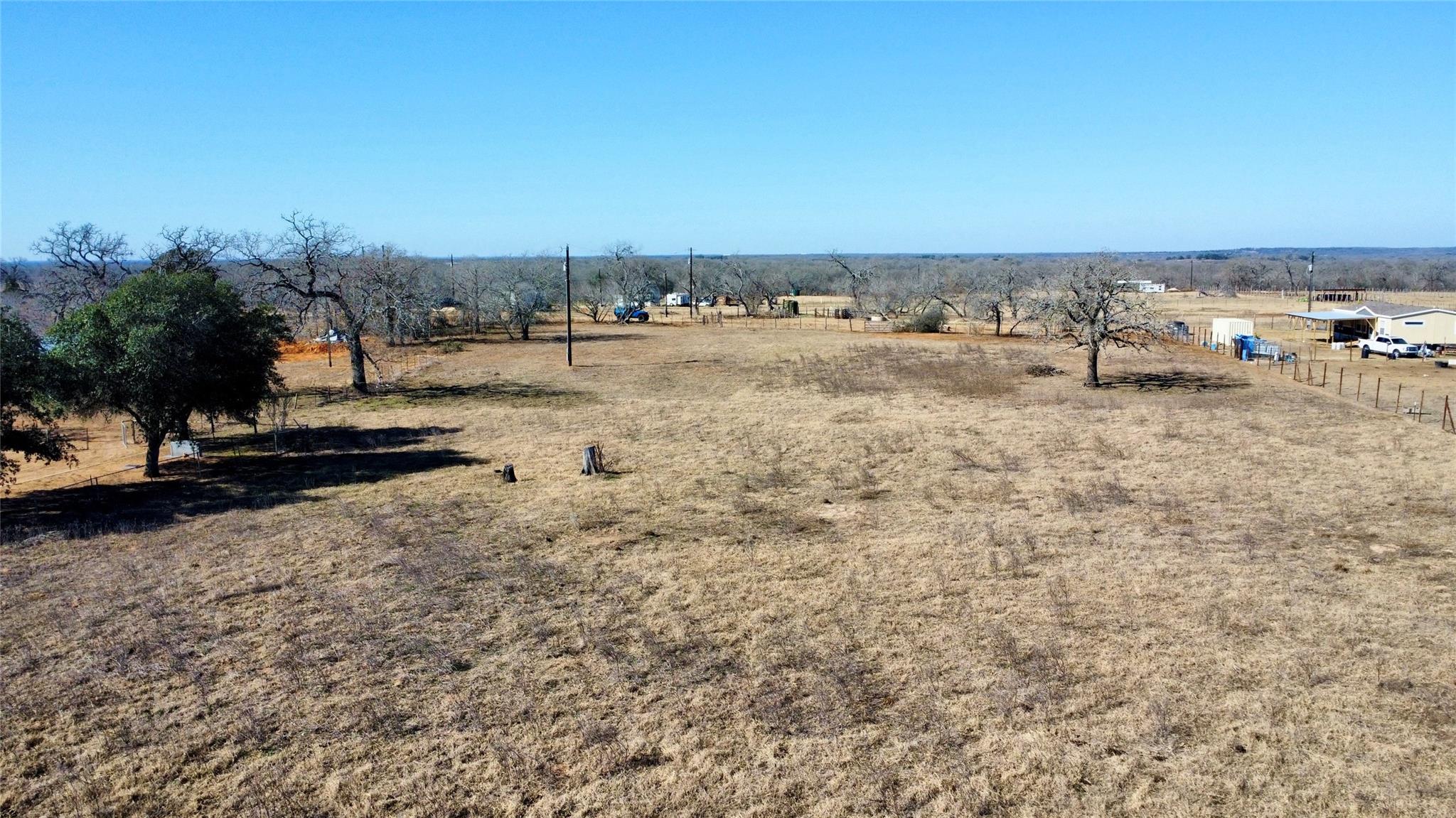 5633 Tenney Creek Road Luling TX 78648