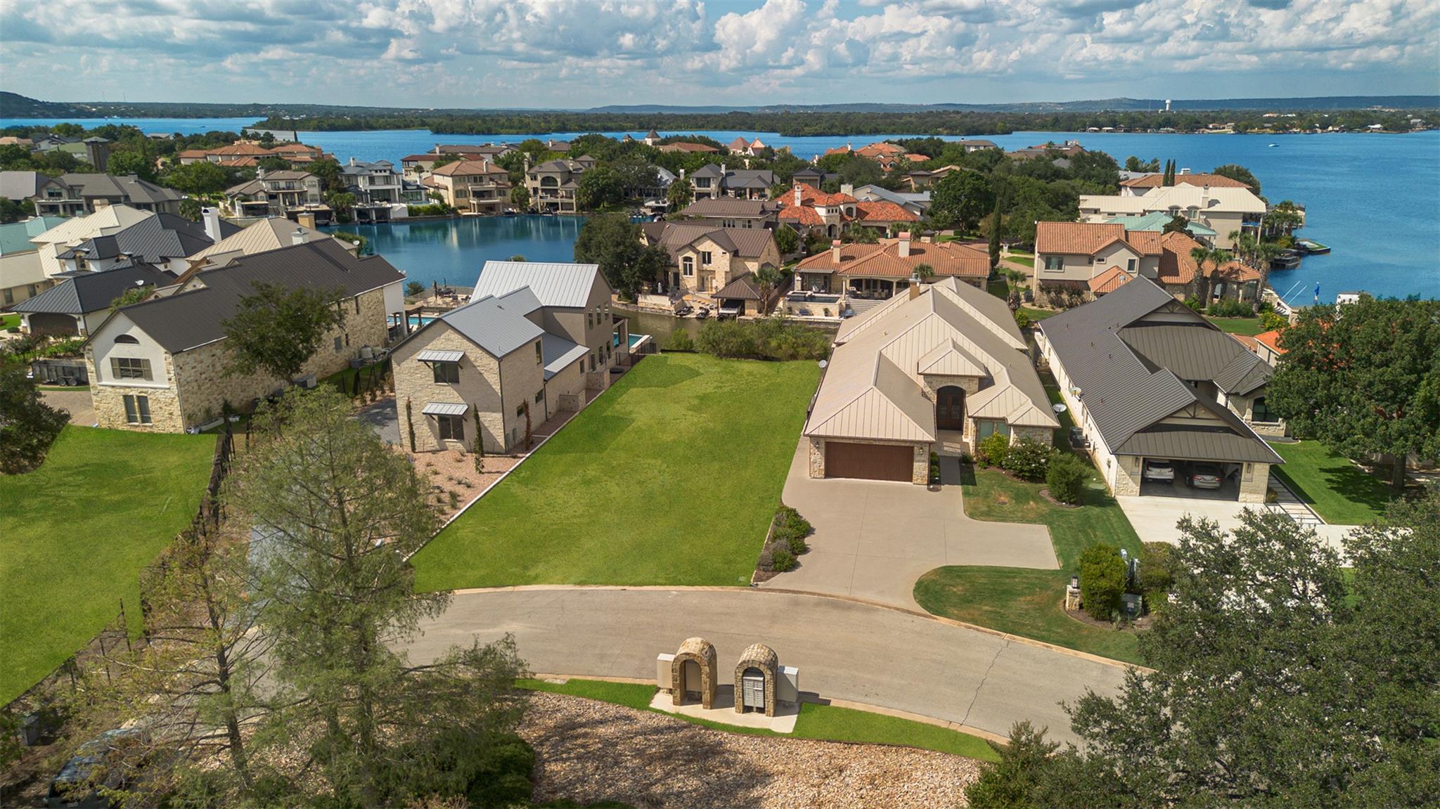 100 Wennmohs Place Horseshoe Bay TX 78657