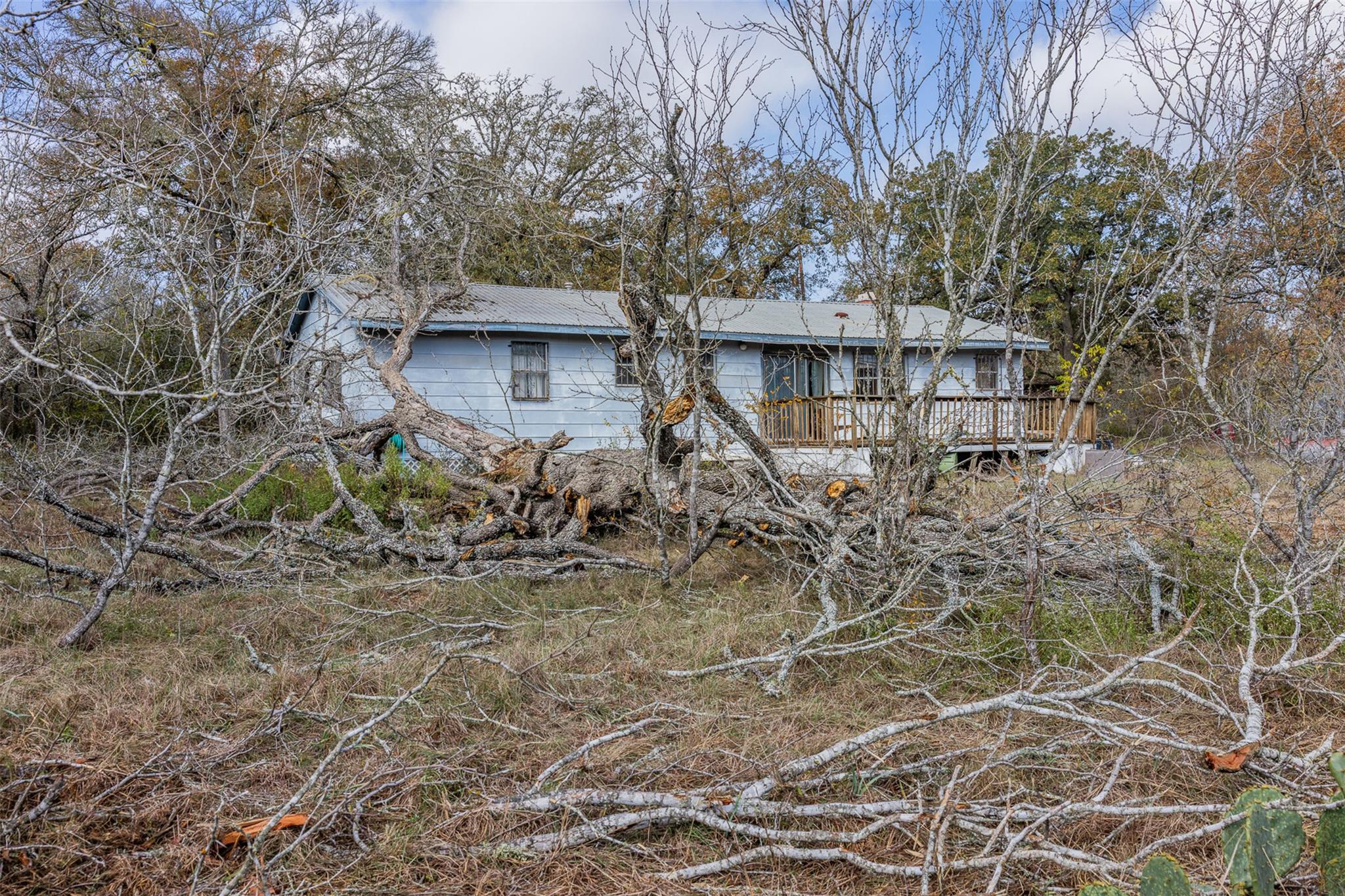 840 Bugtussle Lane Luling TX 78648