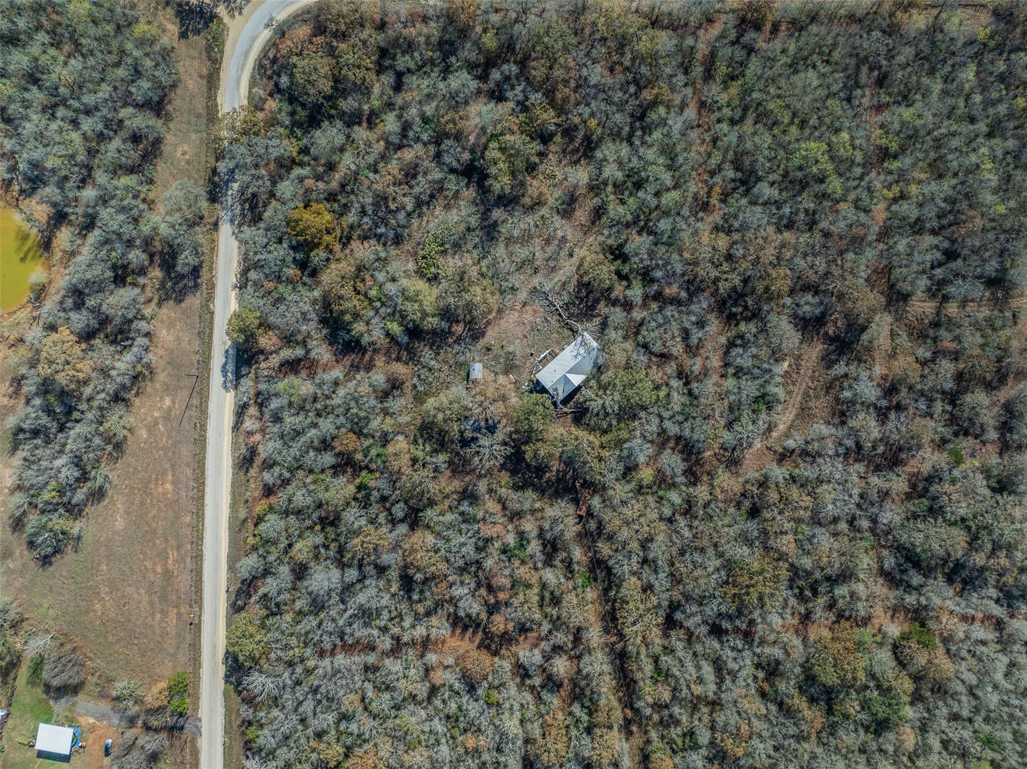 840 Bugtussle Lane Luling TX 78648