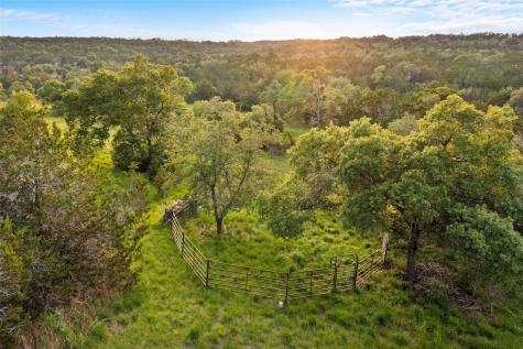 900 Lost Valley Road Dripping Springs TX 78620