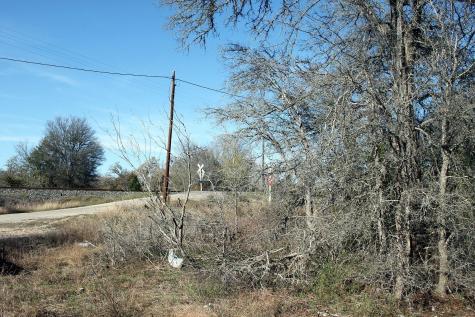 100 Track Road Highway Dale TX 78616