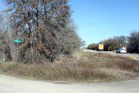 100 Track Road Highway Dale TX 78616